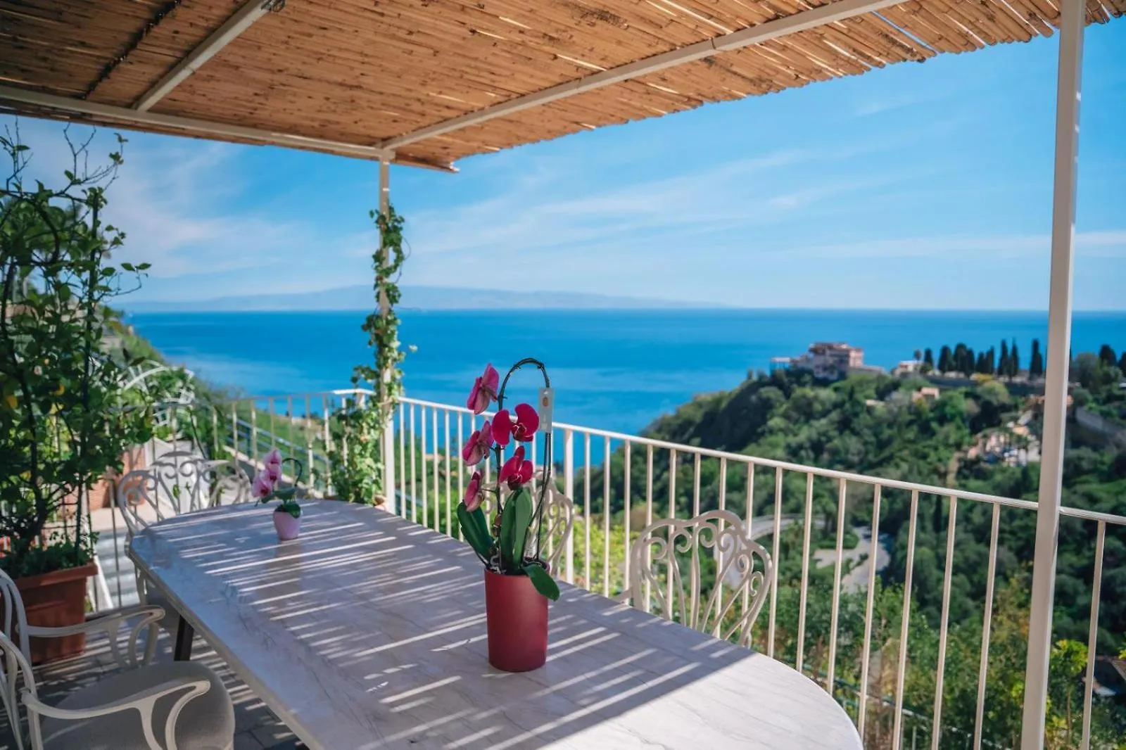 Taormina Seaview Villa 0*,  Italy